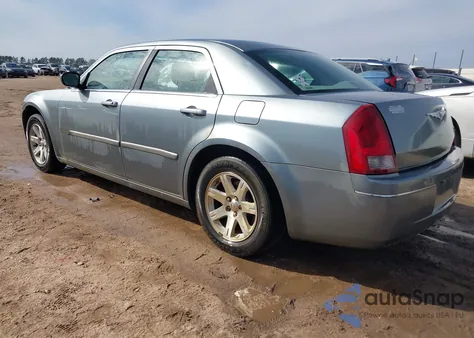 2007 Chrysler 300 Touring из США, поврежденный, VIN 2C3KA53G37H892024